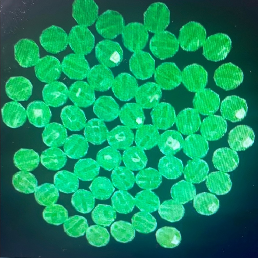 100 Vibrant Green Beads Round Acyrlic